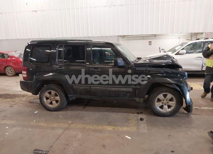 Photo 13 of 2012 Jeep Liberty SPORT (VIN 1C4PJMAK7CW162065)