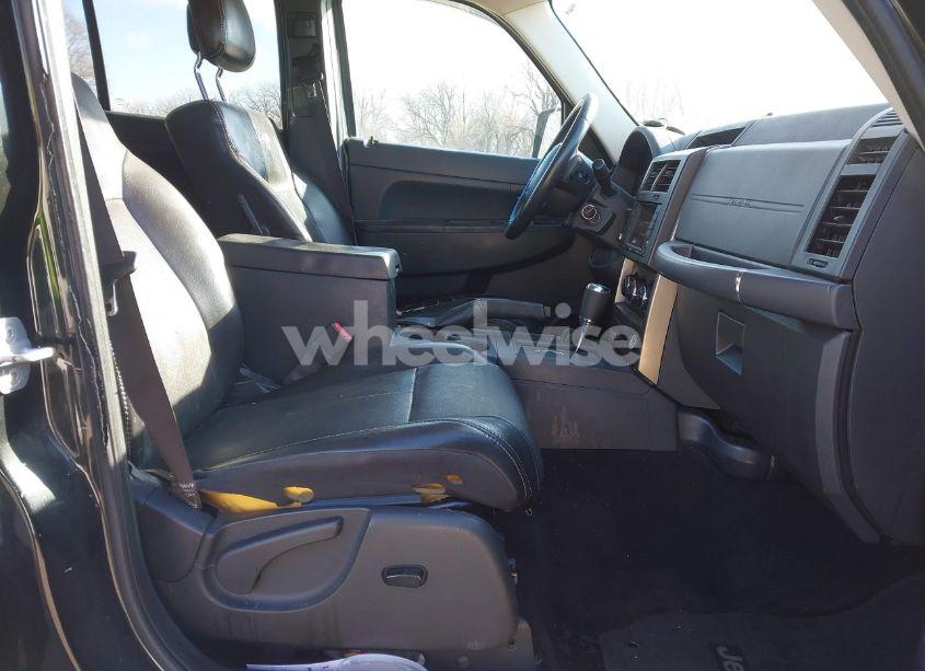 Photo 5 of 2012 Jeep Liberty SPORT (VIN 1C4PJMAK7CW170912)