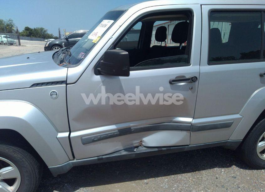 Photo 12 of 2012 Jeep Liberty SPORT (VIN 1C4PJMAK8CW101307)