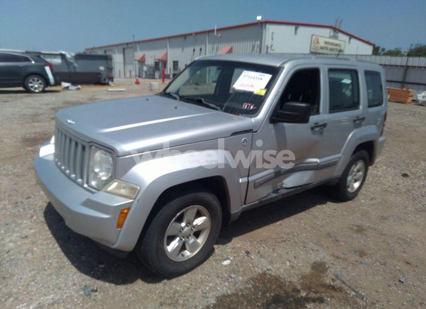 Photo 2 of 2012 Jeep Liberty SPORT (VIN 1C4PJMAK8CW101307)