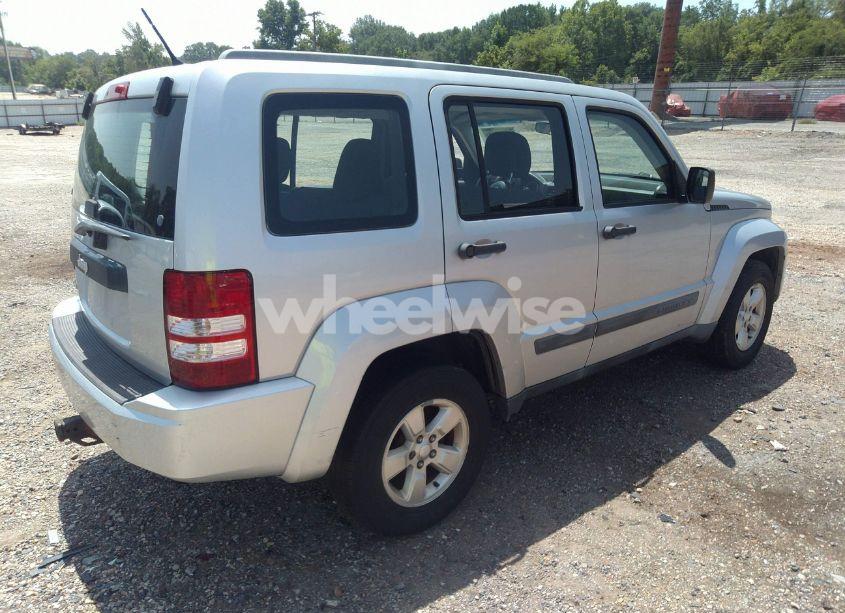 Photo 4 of 2012 Jeep Liberty SPORT (VIN 1C4PJMAK8CW101307)