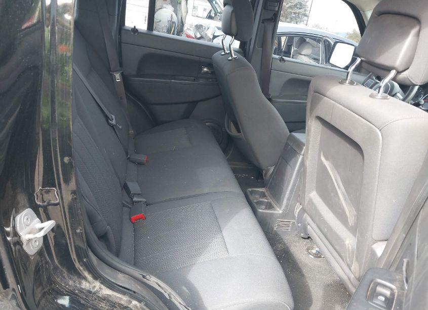 Photo 8 of 2012 Jeep Liberty SPORT (VIN 1C4PJMAK8CW145212)