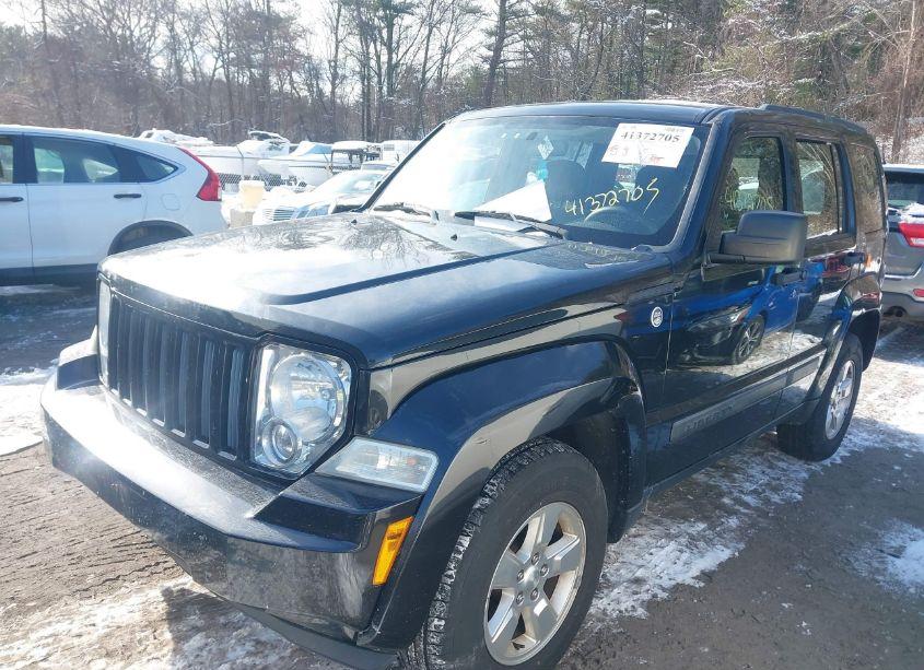 Photo 2 of 2012 Jeep Liberty SPORT (VIN 1C4PJMAK8CW164164)