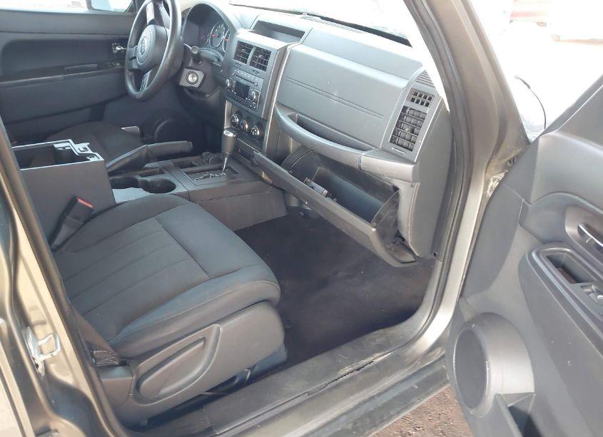 Photo 5 of 2012 Jeep Liberty SPORT (VIN 1C4PJMAK8CW167355)