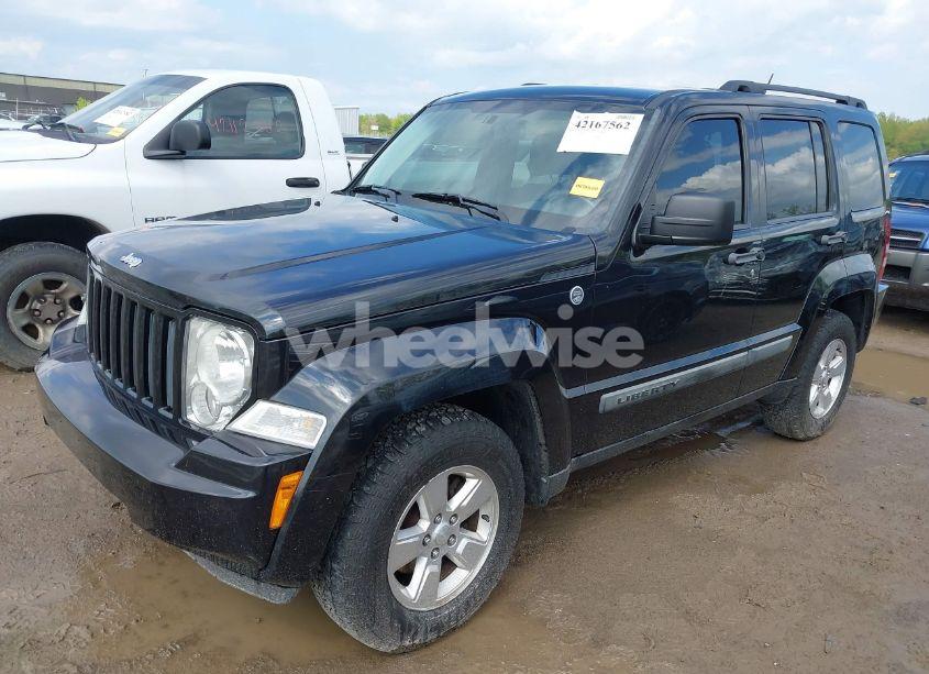 Photo 2 of 2012 Jeep Liberty SPORT (VIN 1C4PJMAK9CW138401)