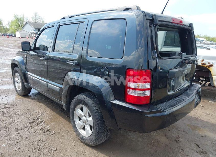 Photo 3 of 2012 Jeep Liberty SPORT (VIN 1C4PJMAK9CW138401)