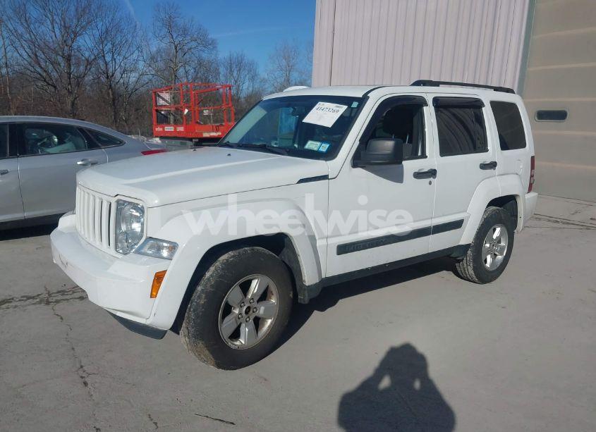 Photo 2 of 2012 Jeep Liberty SPORT (VIN 1C4PJMAK9CW153965)