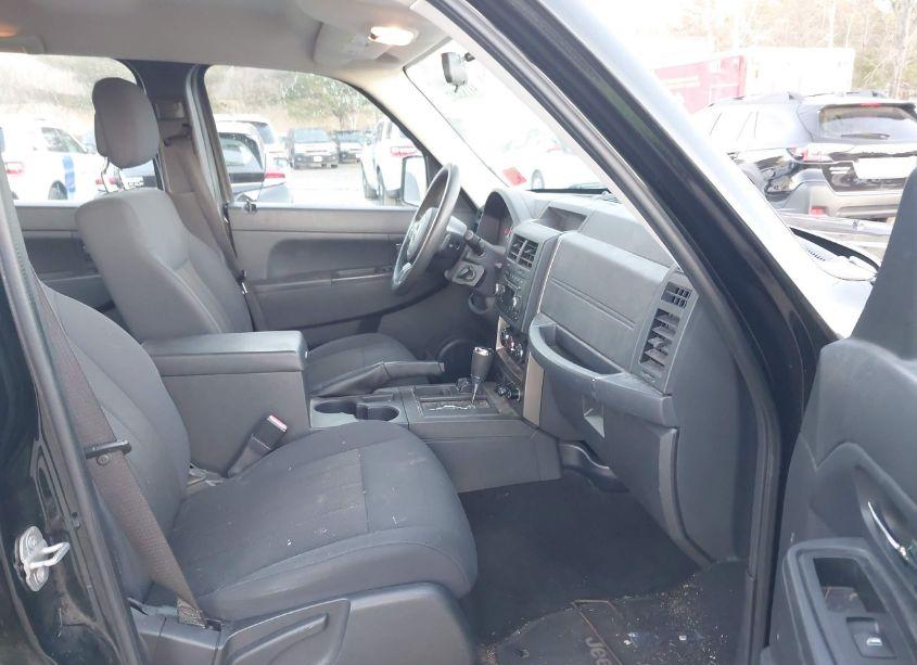 Photo 5 of 2012 Jeep Liberty SPORT (VIN 1C4PJMAK9CW165145)