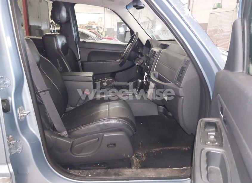 Photo 5 of 2012 Jeep Liberty SPORT (VIN 1C4PJMAK9CW178638)