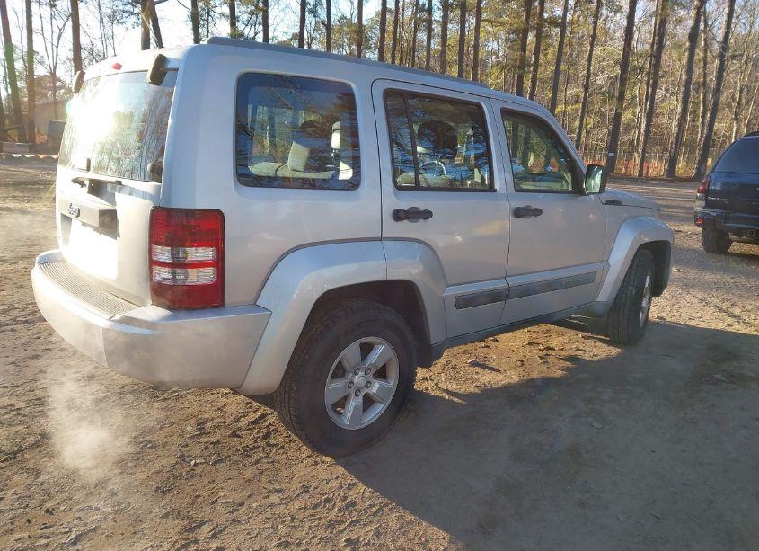 Photo 4 of 2012 Jeep Liberty SPORT (VIN 1C4PJMAKXCW110302)