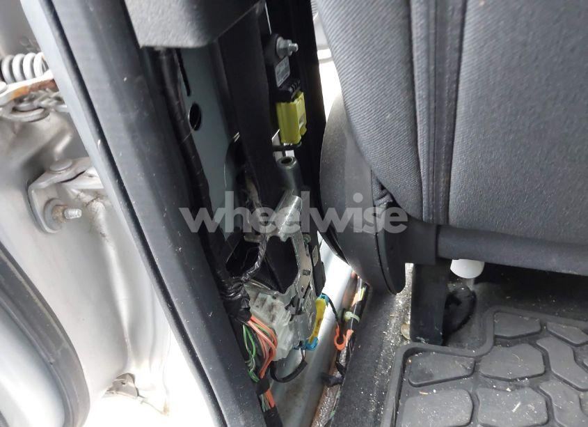 Photo 13 of 2012 Jeep Liberty SPORT (VIN 1C4PJMAKXCW118660)