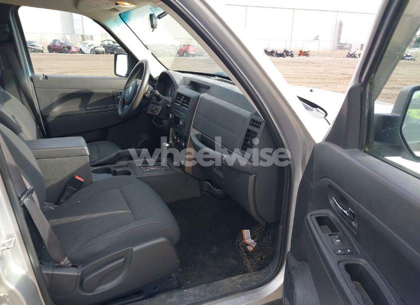 Photo 5 of 2012 Jeep Liberty SPORT (VIN 1C4PJMAKXCW133658)