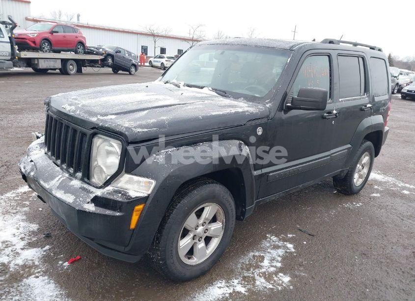 Photo 2 of 2012 Jeep Liberty SPORT (VIN 1C4PJMAKXCW139332)
