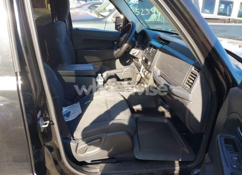 Photo 5 of 2012 Jeep Liberty SPORT (VIN 1C4PJMAKXCW139704)