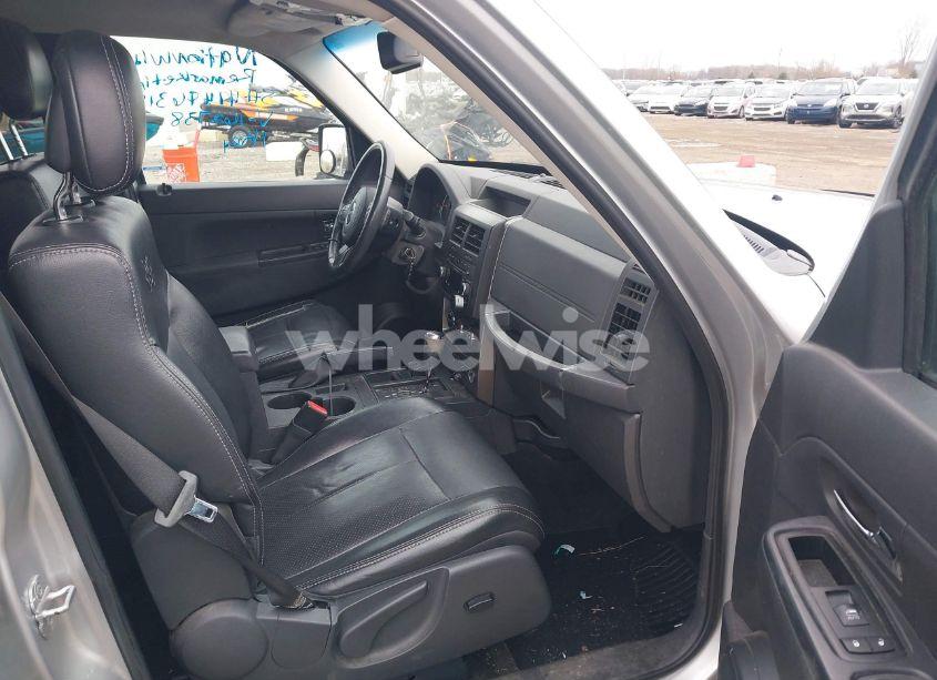 Photo 5 of 2012 Jeep Liberty SPORT (VIN 1C4PJMAKXCW162738)