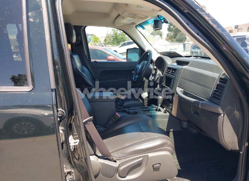 Photo 5 of 2012 Jeep Liberty SPORT (VIN 1C4PJMAKXCW207399)