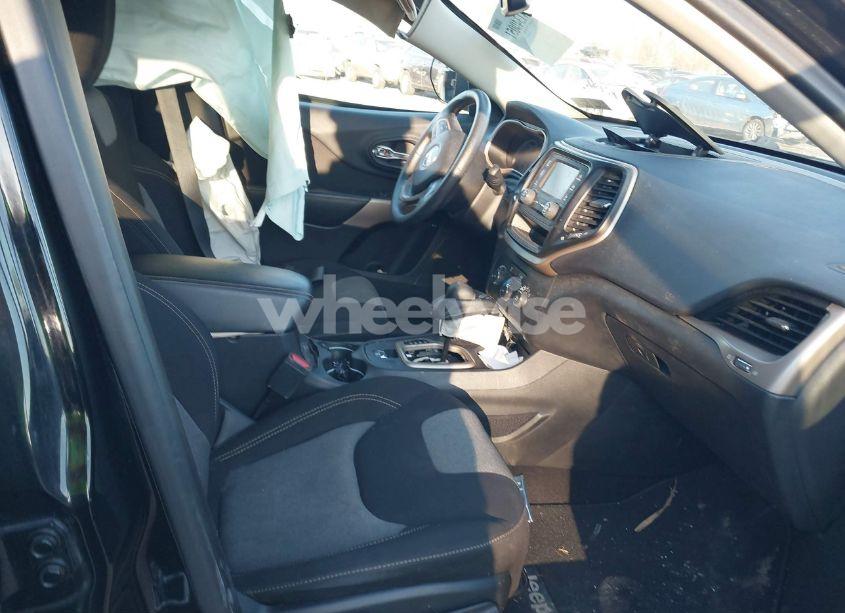 Photo 5 of 2017 Jeep Cherokee SPORT 4X4 (VIN 1C4PJMAS2HW659435)