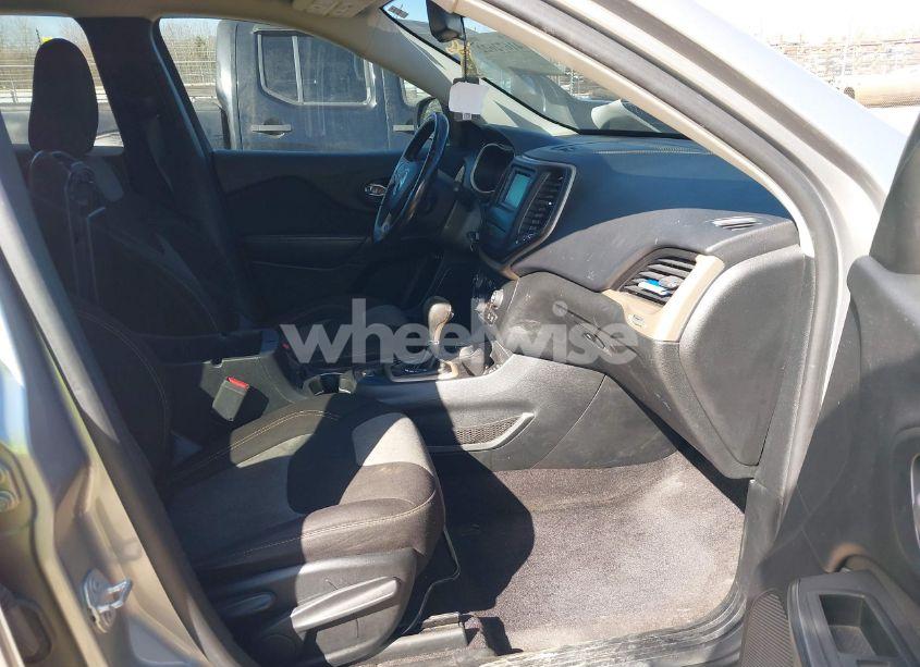 Photo 5 of 2016 Jeep Cherokee ALTITUDE (VIN 1C4PJMAS5GW348869)