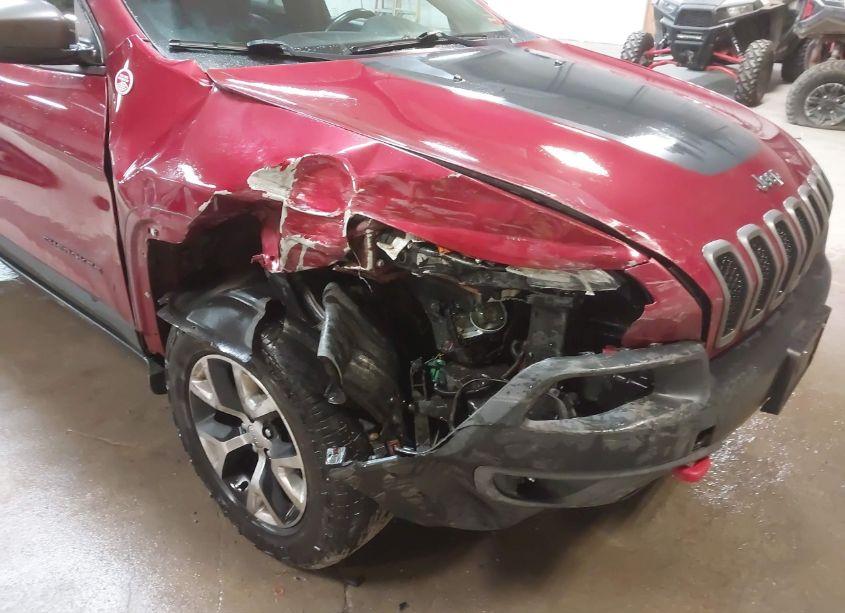 Photo 6 of 2015 Jeep Cherokee TRAILHAWK (VIN 1C4PJMBB0FW512509)