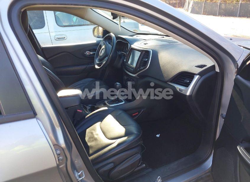 Photo 5 of 2014 Jeep Cherokee TRAILHAWK (VIN 1C4PJMBB1EW142394)