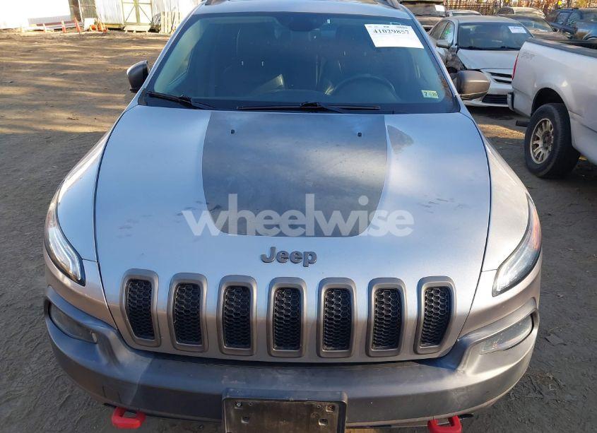 Photo 6 of 2014 Jeep Cherokee TRAILHAWK (VIN 1C4PJMBB1EW142394)