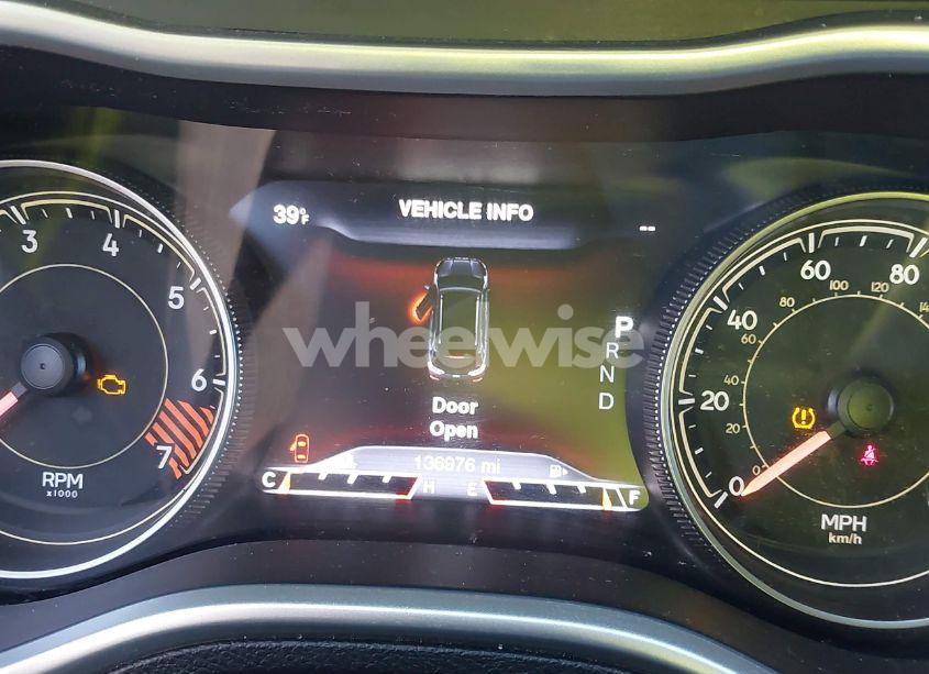 Photo 7 of 2014 Jeep Cherokee TRAILHAWK (VIN 1C4PJMBB1EW142394)