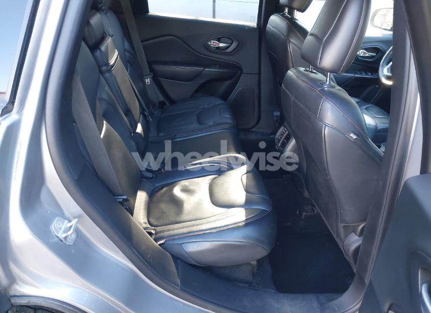 Photo 8 of 2014 Jeep Cherokee TRAILHAWK (VIN 1C4PJMBB1EW142394)