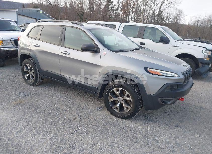 2015 Jeep Cherokee TRAILHAWK (VIN 1C4PJMBB1FW570984) main photo