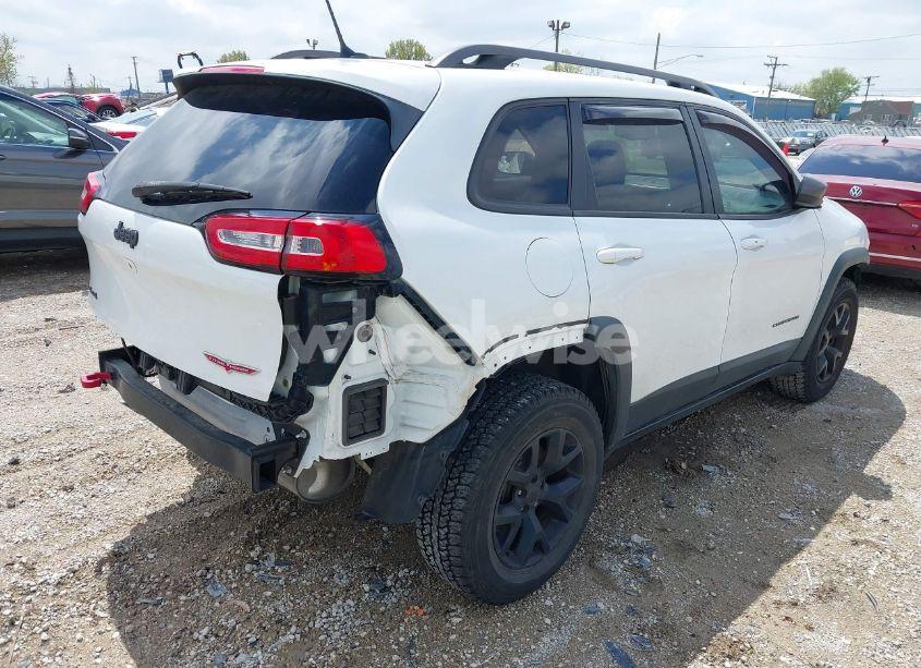 Photo 4 of 2014 Jeep Cherokee (VIN 1C4PJMBB2EW309183)