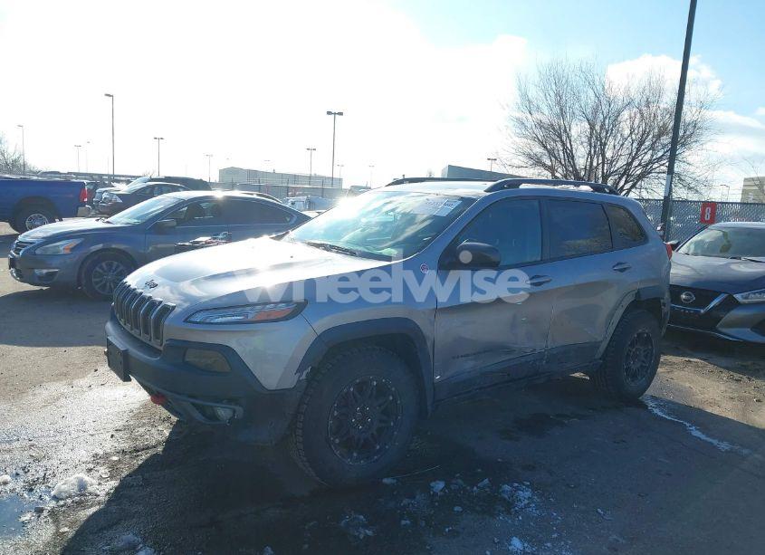 Photo 2 of 2017 Jeep Cherokee TRAILHAWK 4X4 (VIN 1C4PJMBB2HW517276)