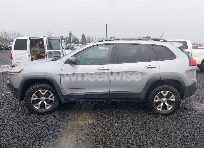 Photo 14 of 2014 Jeep Cherokee TRAILHAWK (VIN 1C4PJMBB3EW222747)