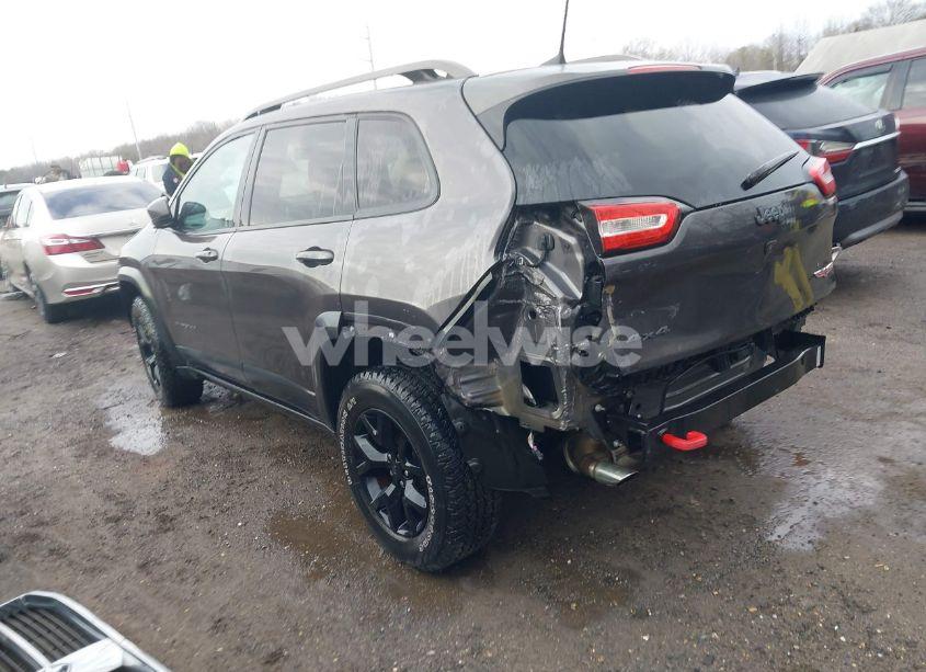 Photo 3 of 2018 Jeep Cherokee TRAILHAWK 4X4 (VIN 1C4PJMBB3JD516090)