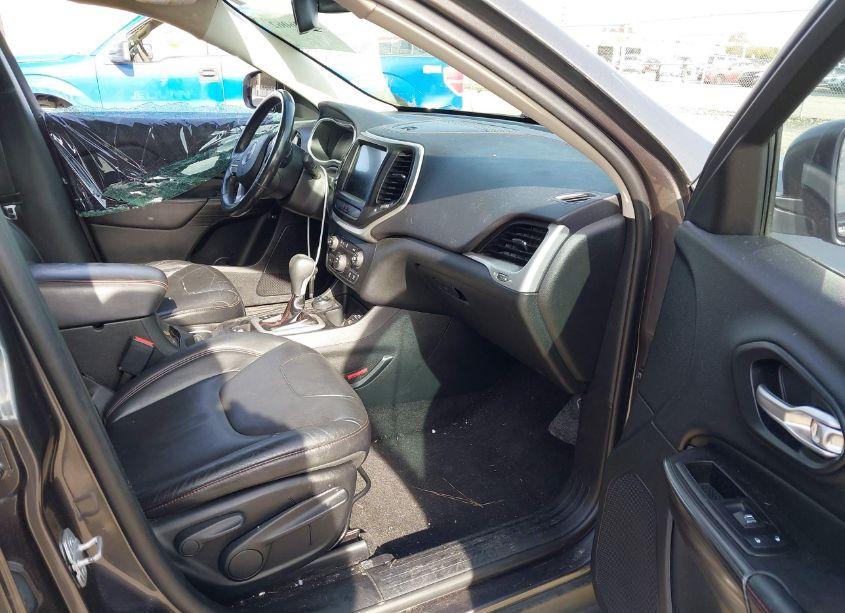 Photo 5 of 2014 Jeep Cherokee TRAILHAWK (VIN 1C4PJMBB4EW285307)