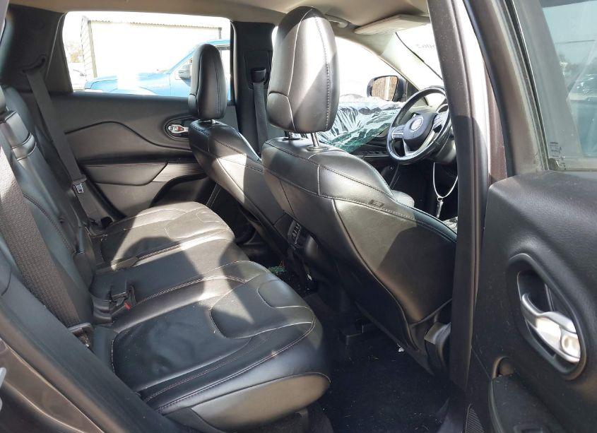 Photo 8 of 2014 Jeep Cherokee TRAILHAWK (VIN 1C4PJMBB4EW285307)