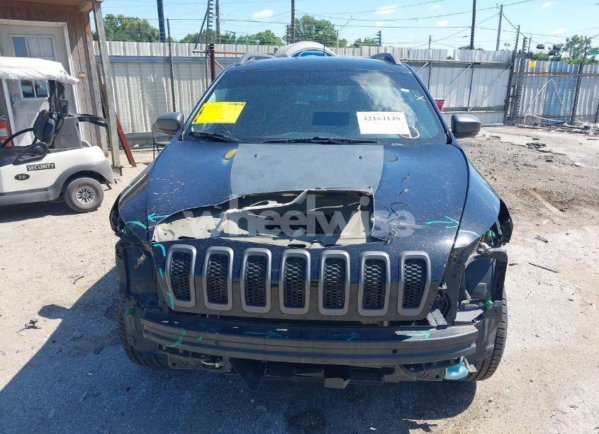 Photo 12 of 2018 Jeep Cherokee TRAILHAWK 4X4 (VIN 1C4PJMBB4JD567422)