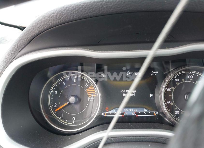 Photo 15 of 2018 Jeep Cherokee TRAILHAWK 4X4 (VIN 1C4PJMBB4JD567422)