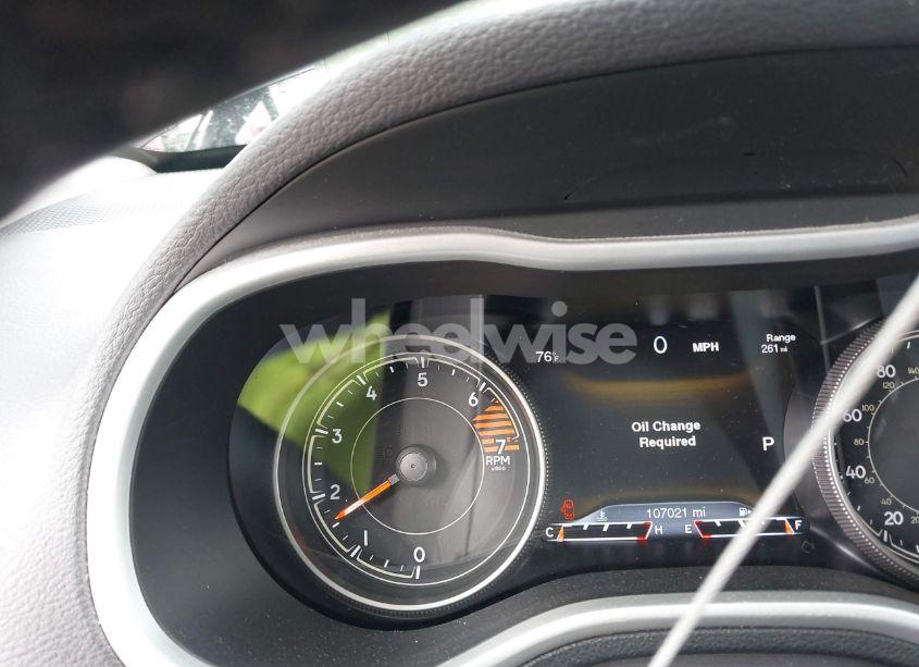 Photo 7 of 2018 Jeep Cherokee TRAILHAWK 4X4 (VIN 1C4PJMBB4JD567422)