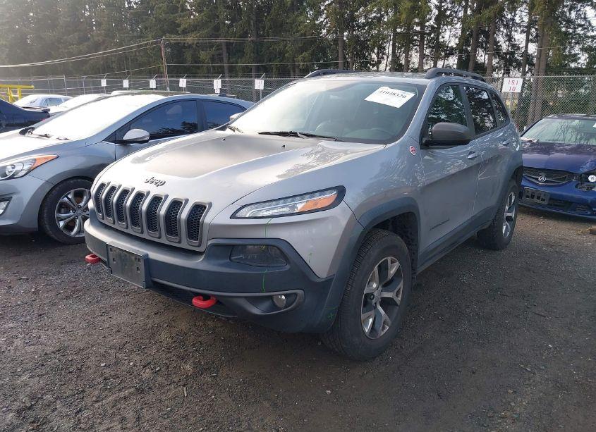 Photo 2 of 2014 Jeep Cherokee TRAILHAWK (VIN 1C4PJMBB5EW310876)