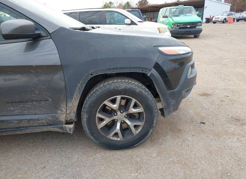 Photo 6 of 2014 Jeep Cherokee TRAILHAWK (VIN 1C4PJMBB6EW184396)