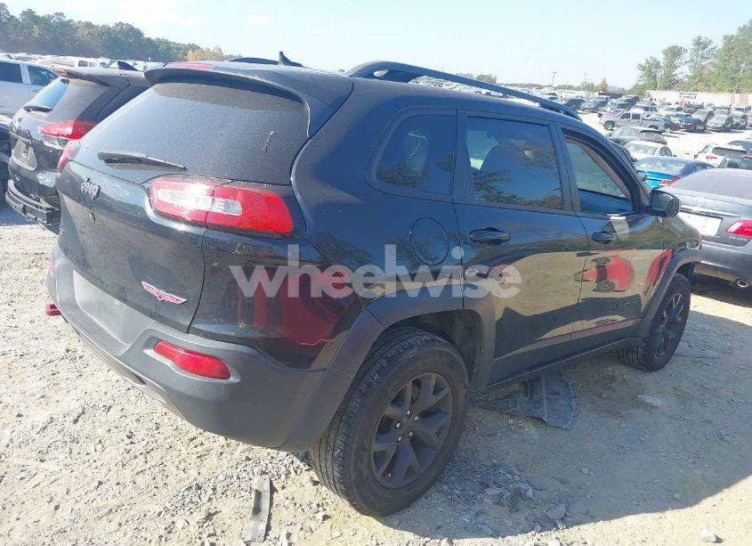Photo 4 of 2015 Jeep Cherokee TRAILHAWK (VIN 1C4PJMBB6FW660454)
