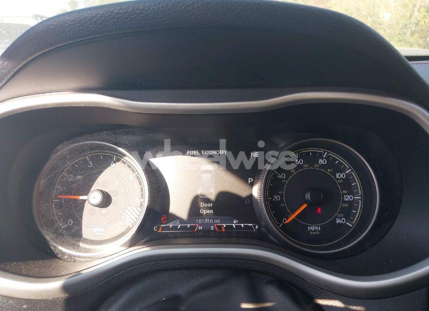 Photo 7 of 2015 Jeep Cherokee TRAILHAWK (VIN 1C4PJMBB6FW660454)