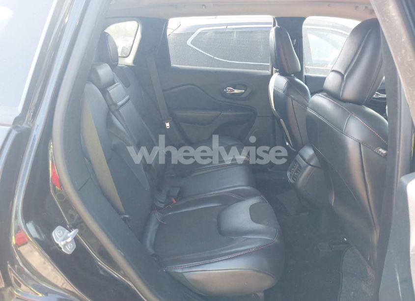 Photo 8 of 2015 Jeep Cherokee TRAILHAWK (VIN 1C4PJMBB6FW660454)