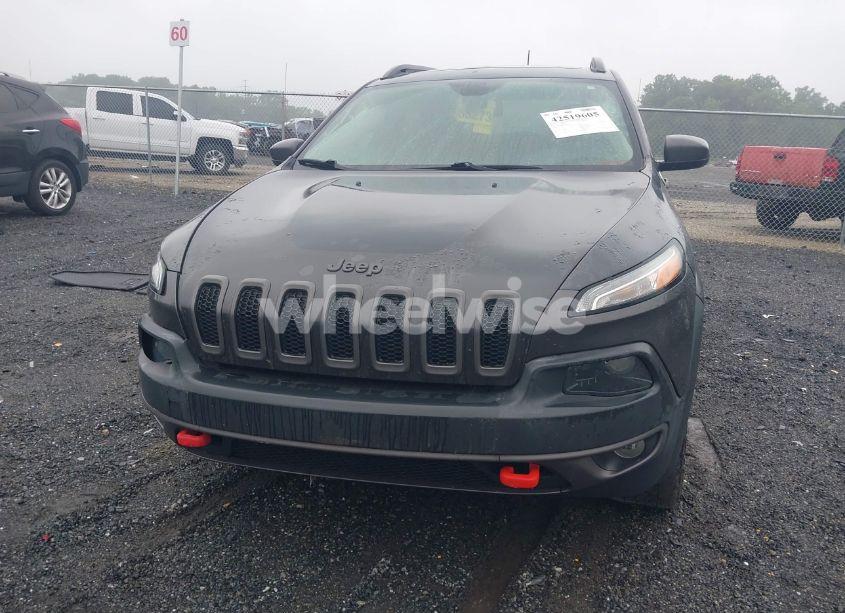 Photo 12 of 2016 Jeep Cherokee TRAILHAWK (VIN 1C4PJMBB6GW109894)
