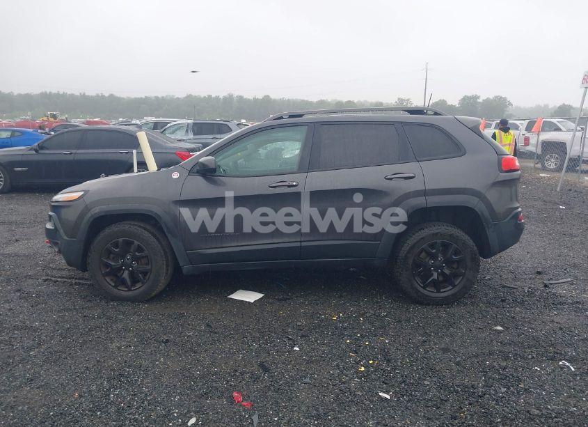 Photo 14 of 2016 Jeep Cherokee TRAILHAWK (VIN 1C4PJMBB6GW109894)