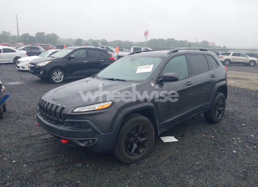 Photo 2 of 2016 Jeep Cherokee TRAILHAWK (VIN 1C4PJMBB6GW109894)