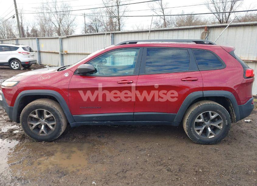 Photo 14 of 2015 Jeep Cherokee (VIN 1C4PJMBB7FW606225)
