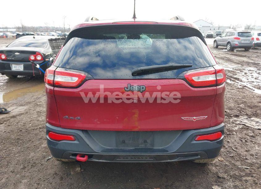 Photo 16 of 2015 Jeep Cherokee (VIN 1C4PJMBB7FW606225)