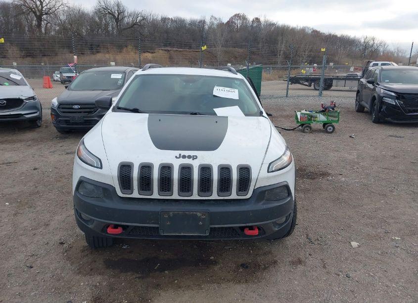 Photo 12 of 2016 Jeep Cherokee TRAILHAWK (VIN 1C4PJMBB7GW373335)