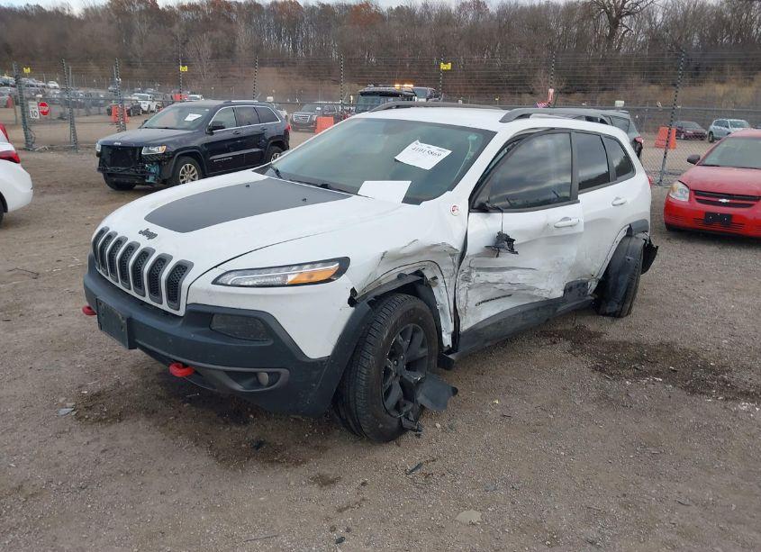 Photo 2 of 2016 Jeep Cherokee TRAILHAWK (VIN 1C4PJMBB7GW373335)