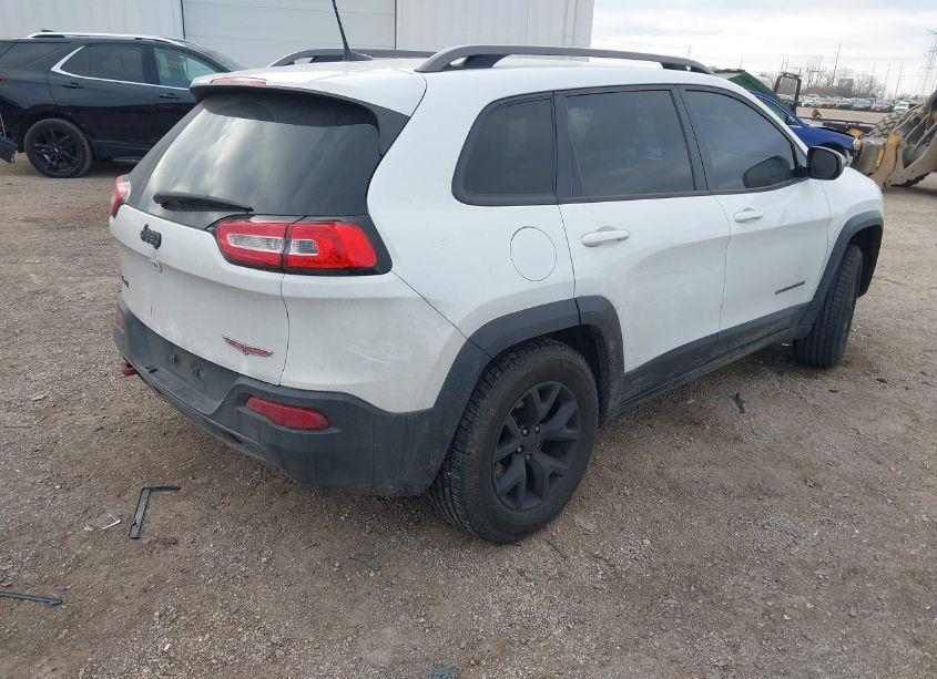 Photo 4 of 2016 Jeep Cherokee TRAILHAWK (VIN 1C4PJMBB7GW373335)